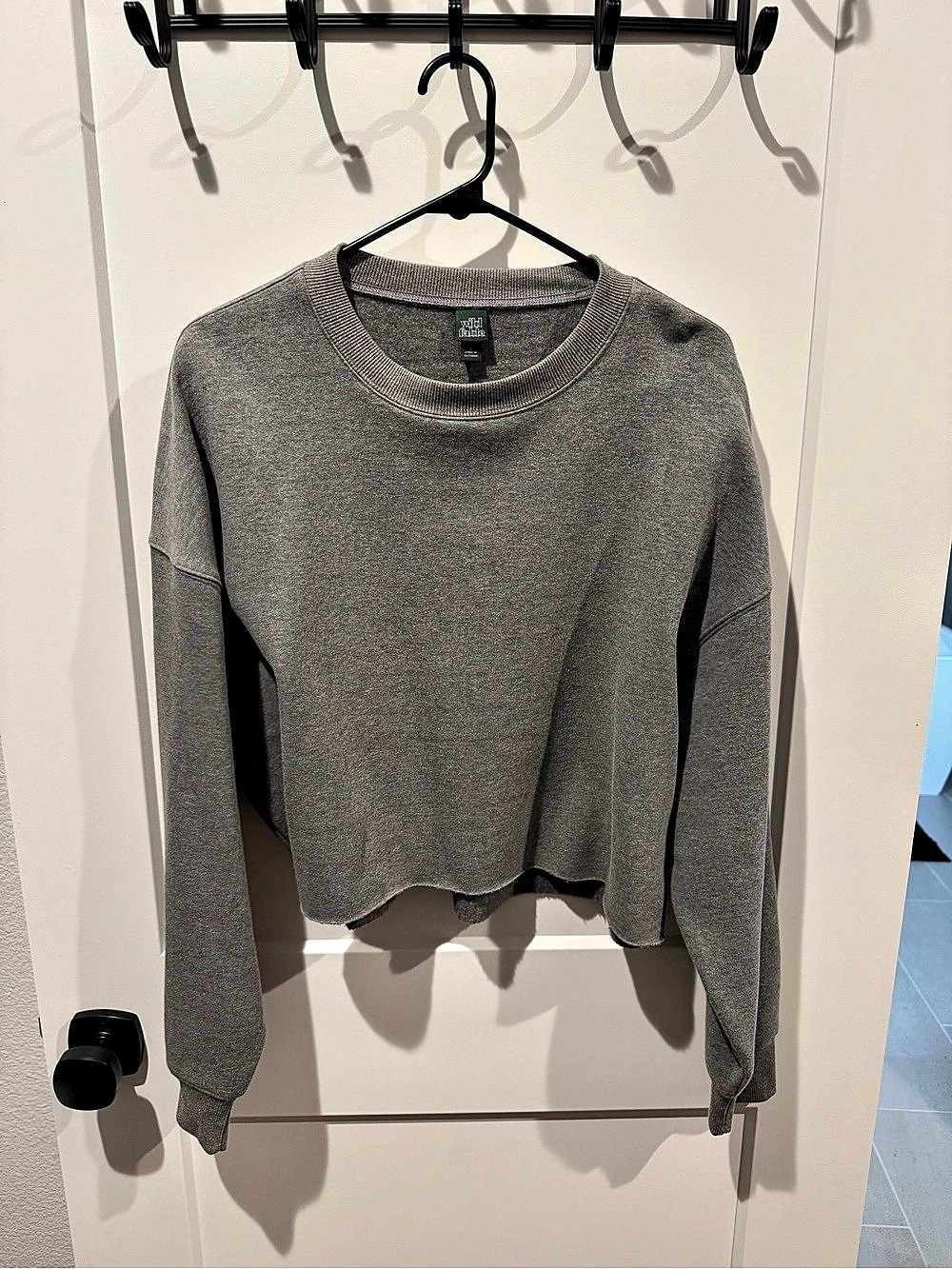 Wild Fable Gray Crewneck Crop Sweatshirt